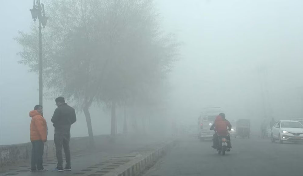 दिल्ली में पारा 2.9°C, अगले 3 दिन सर्दी का कहर जारी, IMD का अलर्ट