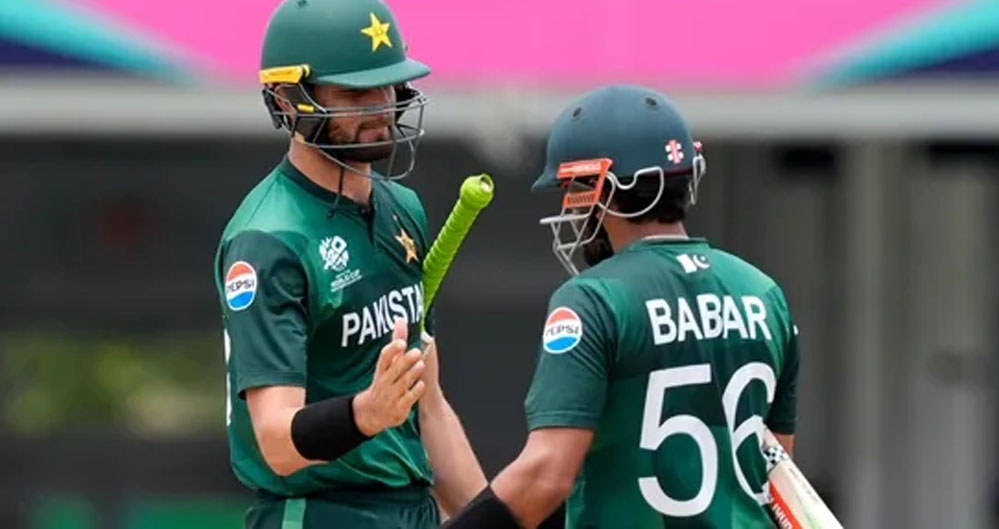 T20 World Cup 2026: पाकिस्तानी मूल के 4 क्रिकेटर्स का भारत वीजा रद्द, जानिए क्यों मचा विवाद T20 World Cup 2026: पाकिस्तानी मूल के 4 क्रिकेटर्स का भारत वीजा रद्द, जानिए क्यों मचा विवाद