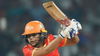 WPL इतिहास में पहली बार रिटायर्ड आउट हुईं आयुषी सोनी, मुंबई इंडियंस के खिलाफ बना रिकॉर्ड