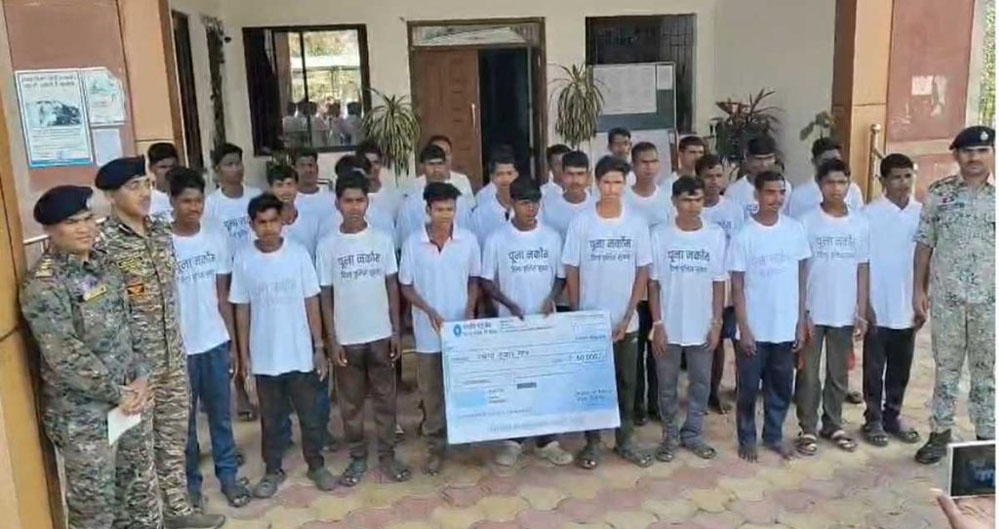 29 नक्सलियों ने आत्मसमर्पण किया, पुनर्वास नीति के तहत छोड़ा हिंसा का रास्ता