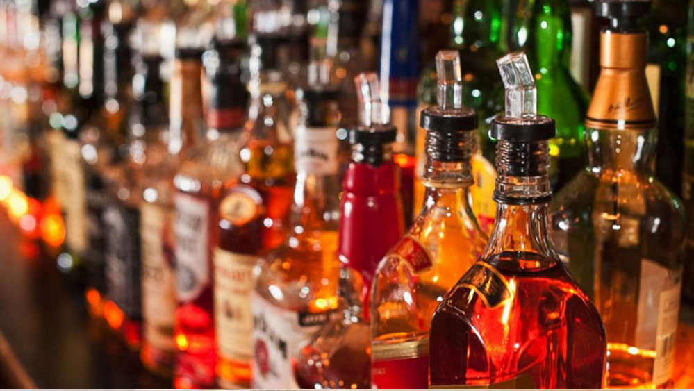 मध्य प्रदेश में शराब माफिया पर सरकार का कड़ा कदम, हर बोतल पर स्मार्ट होलोग्राम लगाने की योजना