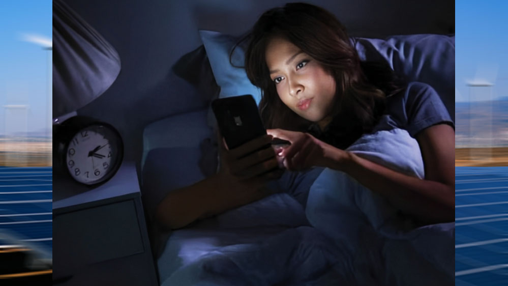 मोबाइल की लत और रात में जागने से बढ़ सकता है कैंसर का खतरा, एम्स भोपाल का चेतावनीपूर्ण शोध