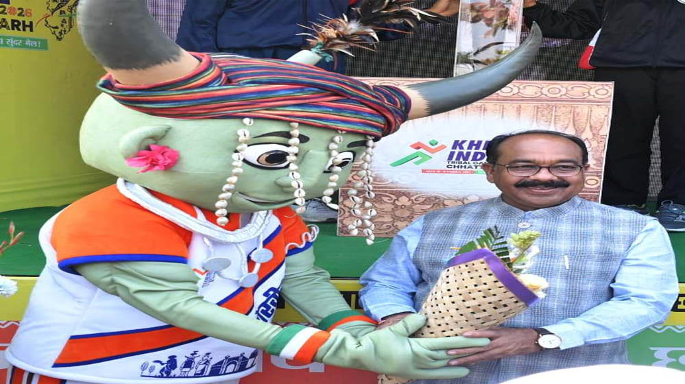 रायपुर : उप मुख्यमंत्री अरुण साव ने खेलो इंडिया नेशनल ट्राइबल गेम्स के लिए मशाल गौरव यात्रा को दिखाई हरी झंडी