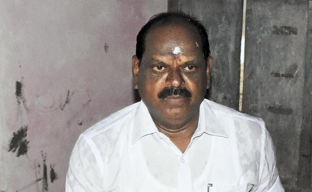 तमिलनाडु की राजनीति में हलचल, AIADMK के पूर्व मंत्री ने इस्तीफा देकर DMK में किया प्रवेश