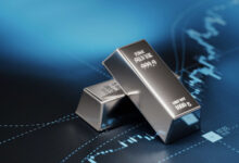 चांदी की चमक से व्यापार पर संकट, कारोबारी और ग्राहक दोनों सदमे में