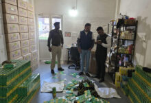 इंदौर में बिना लैब और डिग्री के बन रही आयुर्वेदिक दवा, अवैध कफ सीरप फैक्ट्री पर FIR