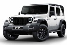 ब्लैक थीम में धमाकेदार एंट्री! बोल्ड लुक के साथ लॉन्च हुई Thar Roxx Star, जानें कीमत