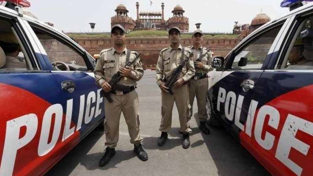 गणतंत्र दिवस से पहले दिल्ली पुलिस का बड़ा एक्शन, 94 स्थानों पर रेड, 70 गिरफ्तार गणतंत्र दिवस से पहले दिल्ली पुलिस का बड़ा एक्शन, 94 स्थानों पर रेड, 70 गिरफ्तार