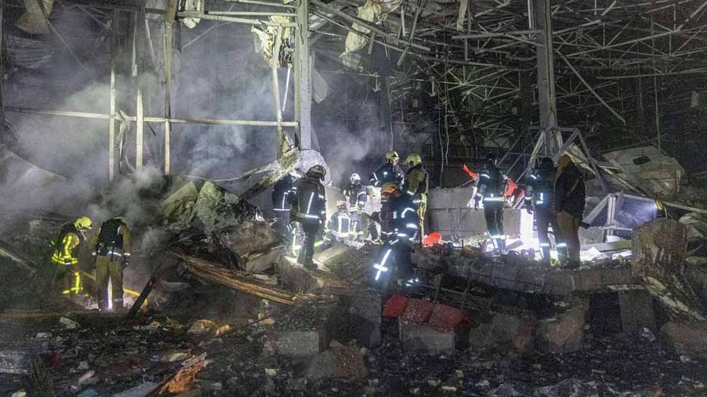 रूसी हमले से यूक्रेन में माइनस 10 डिग्री ठंड, 12 लाख लोग बेहाल