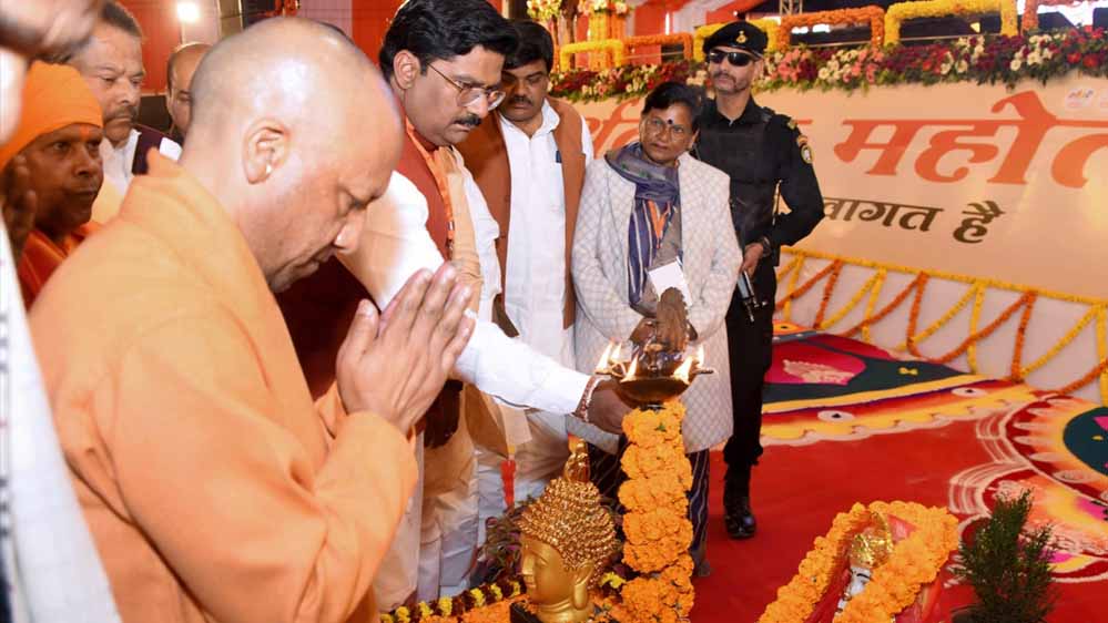 25 करोड़ की आबादी को परिवार मानकर बढ़ाया विकास अभियानः मुख्यमंत्री 25 करोड़ की आबादी को परिवार मानकर बढ़ाया विकास अभियानः मुख्यमंत्री