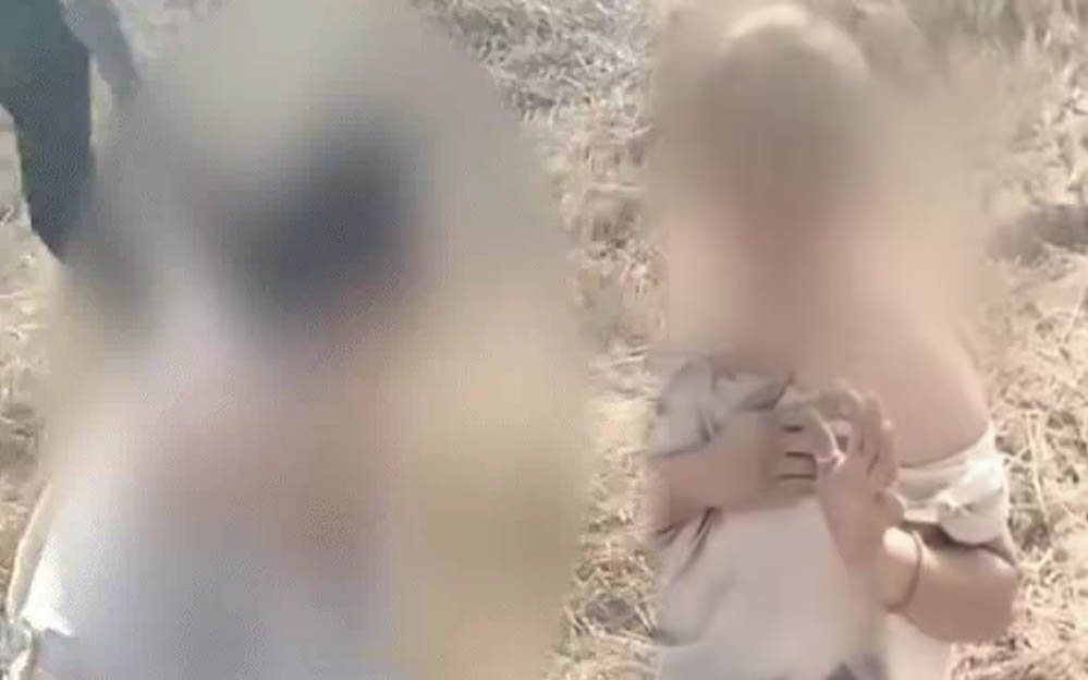 तमनार हिंसा: महिला आरक्षक की वर्दी फाड़ी, खेत में घसीटा और रोते हुए बोली भाई, छोड़ दो