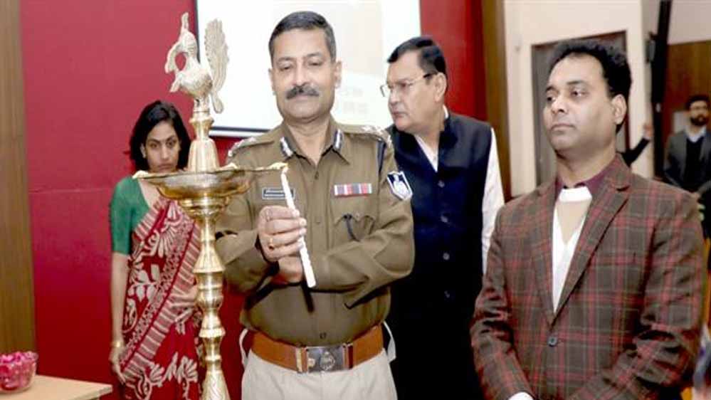 सड़क सुरक्षा केवल कानून नहीं, जन-जीवन से जुड़ा महत्वपूर्ण विषय : आयुक्त भोंडवे सड़क सुरक्षा केवल कानून नहीं, जन-जीवन से जुड़ा महत्वपूर्ण विषय : आयुक्त भोंडवे