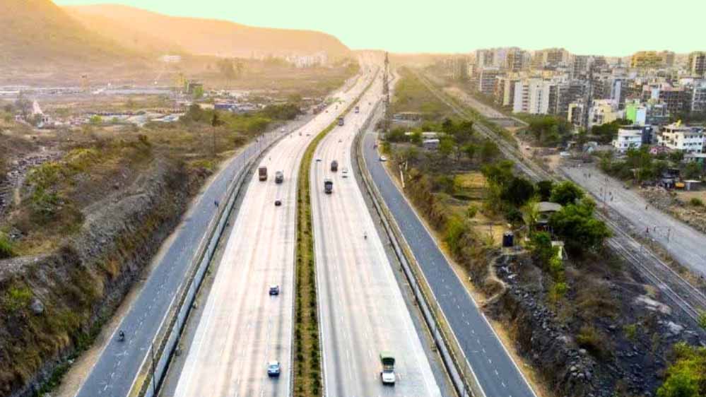 स्वीडन-जर्मनी मॉडल पर बनेंगे ई-हाइवे, ग्रीन और इलेक्ट्रिक नेशनल एक्सप्रेस-वे पर सरकार का फोकस स्वीडन-जर्मनी मॉडल पर बनेंगे ई-हाइवे, ग्रीन और इलेक्ट्रिक नेशनल एक्सप्रेस-वे पर सरकार का फोकस