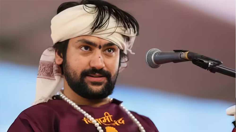 धीरेंद्र शास्त्री की नसीहत: मुसलमानों को गालियां देकर हिंदू राष्ट्र नहीं बन सकता