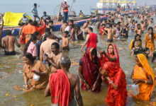 संगम में प्रवाहित हो रही संयम, साधना और भक्ति की त्रिवेणी