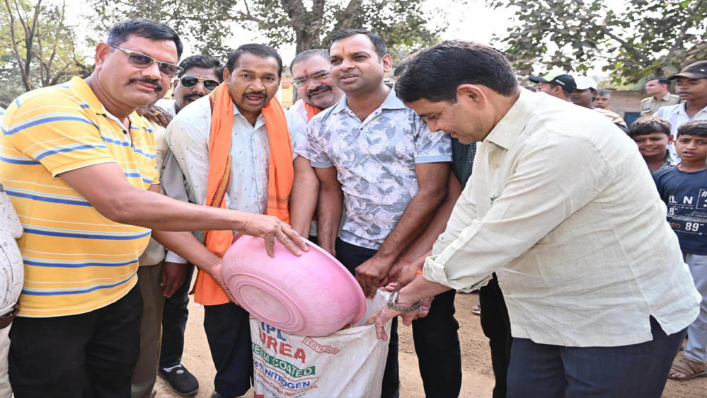 रायपुर : छेरछेरा तिहार : सामाजिक समरसता और लोक संस्कृति का उत्सव रायपुर : छेरछेरा तिहार : सामाजिक समरसता और लोक संस्कृति का उत्सव