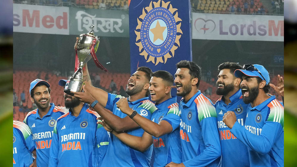 IND Vs SL: बीसीसीआई ने श्रीलंका के खिलाफ 2 टी-20 मुकाबलों के प्रस्ताव को किया ठुकरा, SLC चेयरमैन ने दी जानकारी IND Vs SL: बीसीसीआई ने श्रीलंका के खिलाफ 2 टी-20 मुकाबलों के प्रस्ताव को किया ठुकरा, SLC चेयरमैन ने दी जानकारी