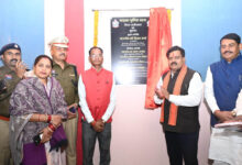 रायपुर : उप मुख्यमंत्री विजय शर्मा ने कबीरधाम में रेंज के पहले साइबर थाने का किया शुभारंभ