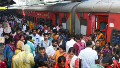 होली के दौरान कंफर्म टिकट की मारामारी! यूपी-बिहार रूट की इन ट्रेनों में सीटें फुल