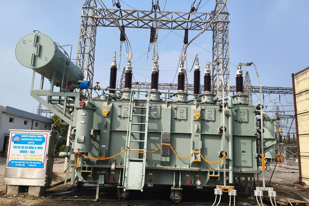 प्रदेश के विशेषज्ञ ट्रांसको इंजीनियर्स ने रिकॉर्ड समय में 50 एमवीए पॉवर ट्रांसफार्मर को किया ऊर्जीकृत प्रदेश के विशेषज्ञ ट्रांसको इंजीनियर्स ने रिकॉर्ड समय में 50 एमवीए पॉवर ट्रांसफार्मर को किया ऊर्जीकृत