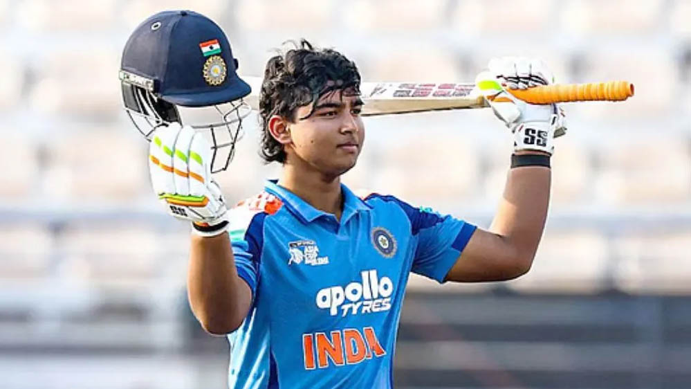 वैभव सूर्यवंशी का तूफान, 21 गेंदों में जड़े 10 छक्के, साउथ अफ्रीका में मचाया धमाल