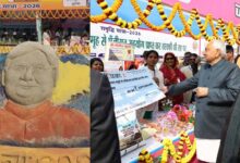 CM नीतीश कुमार ने जीविका दीदियों को दी सौगात, ‘समृद्धि यात्रा’ में बालू से  अपनी तस्वीर देख मुस्कुराए