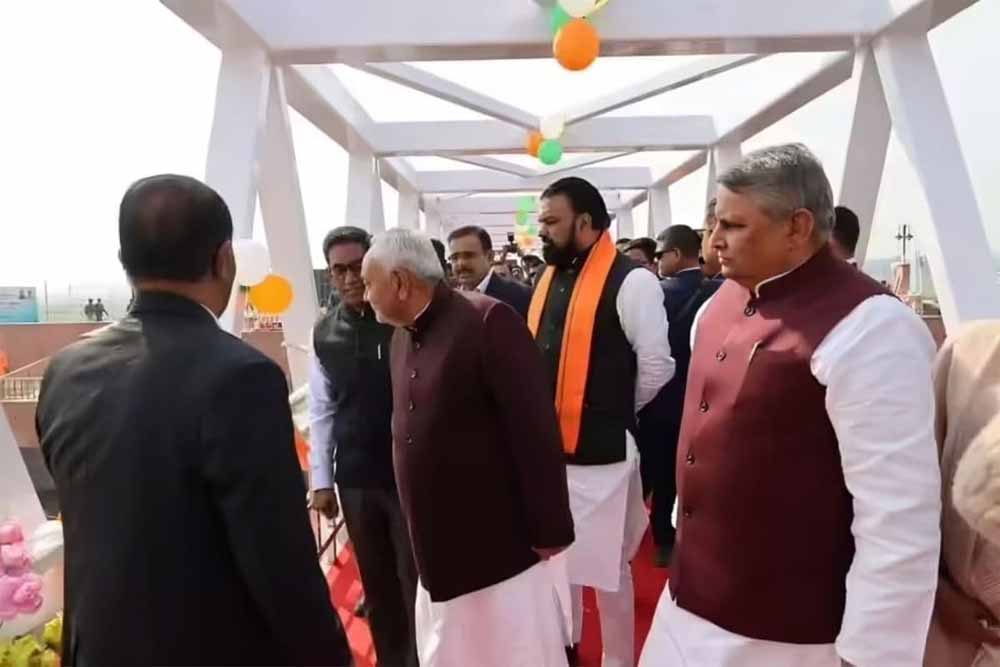 मिल्क सेंटर से नए एक्सप्रेसवे तक बनेगा, CM नीतीश ने मधुबनी को दी 391 करोड़ की सौगात मिल्क सेंटर से नए एक्सप्रेसवे तक बनेगा, CM नीतीश ने मधुबनी को दी 391 करोड़ की सौगात