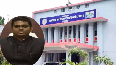 छत्तीसगढ़ में बस्तर कलेक्ट्रेट में हुआ कार्यक्रम, जिले के 11 सेवानिवृत्त अधिकारी-कर्मचारियों को दी विदाई छत्तीसगढ़ में बस्तर कलेक्ट्रेट में हुआ कार्यक्रम, जिले के 11 सेवानिवृत्त अधिकारी-कर्मचारियों को दी विदाई