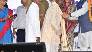 छत्तीसगढ़ में वरिष्ठ नागरिकों को सशक्त सामाजिक सुरक्षा तंत्र, आधार कार्ड एवं अन्य वैध दस्तावेजों से मिल रहा योजनाओं का लाभ