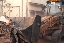 बच्ची से रेप के आरोपी का घर जमींदोज, नगर निगम का चला बुलडोजर