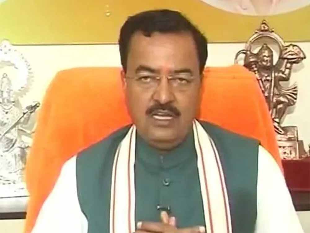 “स्नान करके बात खत्म करें” — केशव मौर्य की अविमुक्तेश्वरानंद से अपील