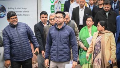 ममता बनर्जी के भतीजे अभिषेक की महीने भर की यात्रा, इसी से तय होंगे चुनावी टिकट!