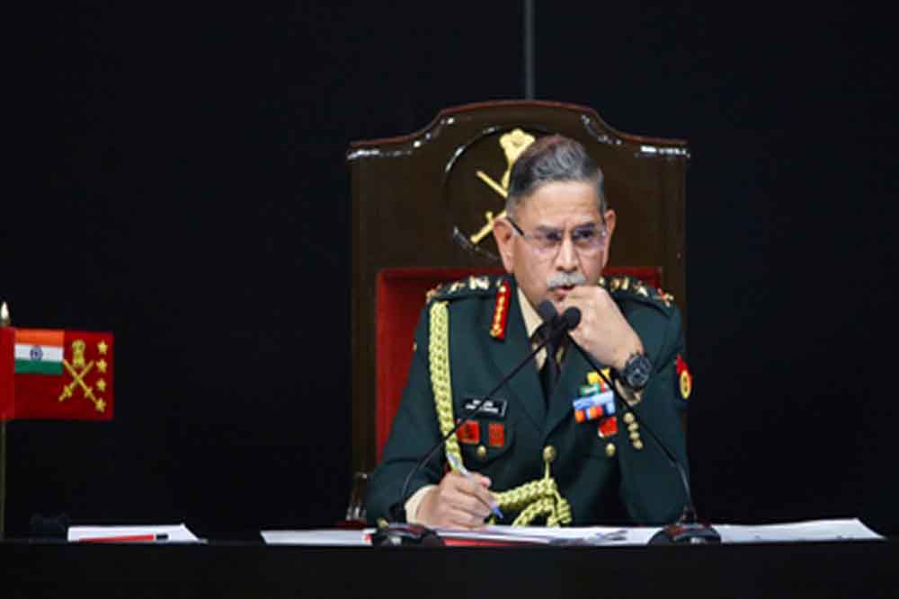 जम्मू-कश्मीर में आतंक पर वार, 31 आतंकी ढेर; आर्मी चीफ बोले– अब टेररिज्म से टूरिज्म की ओर बढ़ रहा प्रदेश