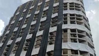 नई दिल्ली: होटल की इमारत से कूदकर व्यक्ति ने की आत्महत्या, इलाके में फैली सनसनी