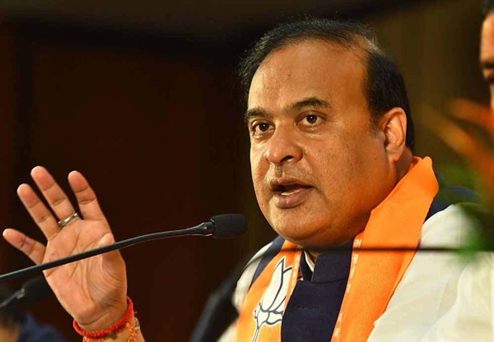 असम सरकार का एक्शन मोड: 15 अवैध बांग्लादेशियों को देश से किया बाहर, बोले CM हिमंत