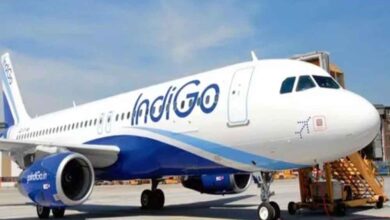हाईजैक और बम की धमकी से दहशत: इंडिगो फ्लाइट की अहमदाबाद में इमरजेंसी लैंडिंग