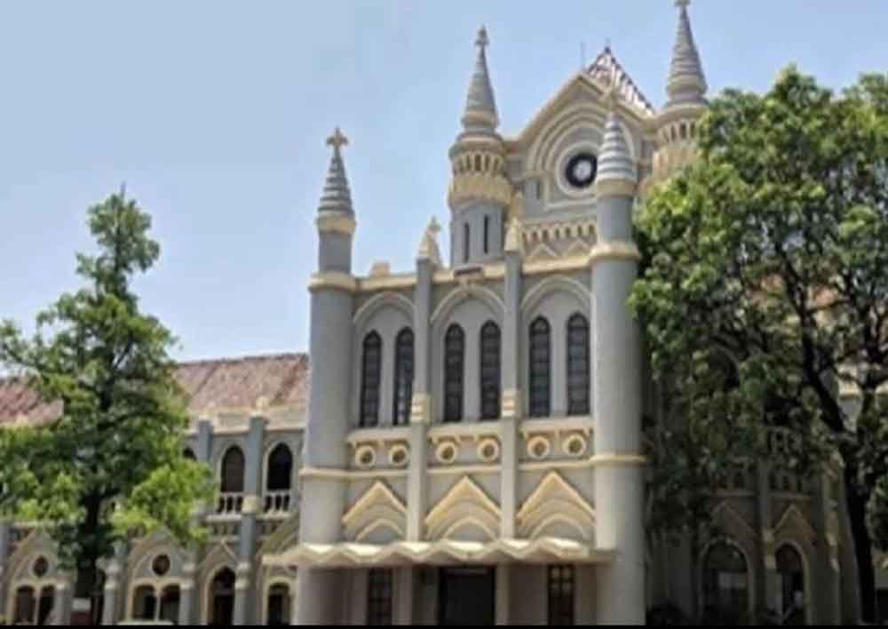 MP हाई कोर्ट में जजों की भारी कमी, 4.80 लाख केस लंबित — रफ्तार ऐसी रही तो निपटारे में लगेंगे 40 साल MP हाई कोर्ट में जजों की भारी कमी, 4.80 लाख केस लंबित — रफ्तार ऐसी रही तो निपटारे में लगेंगे 40 साल