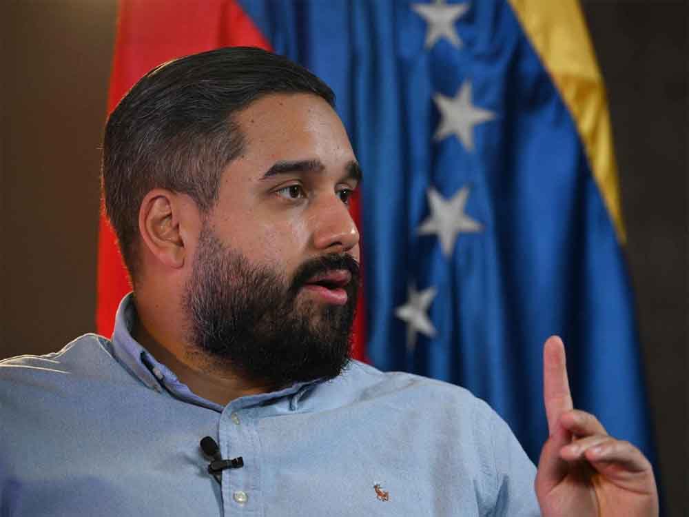 मां की कसम लेकर बोले मादुरो के बेटे—पिता की गिरफ्तारी के आगे नहीं झुकेंगे मां की कसम लेकर बोले मादुरो के बेटे—पिता की गिरफ्तारी के आगे नहीं झुकेंगे