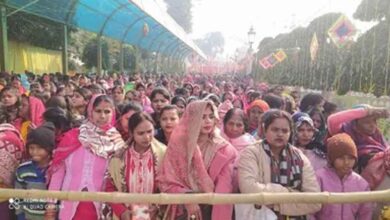 मकर संक्रांति से पहले गोरखनाथ मंदिर में श्रद्धालुओं की भीड़, खिचड़ी चढ़ाने का सिलसिला शुरू मकर संक्रांति से पहले गोरखनाथ मंदिर में श्रद्धालुओं की भीड़, खिचड़ी चढ़ाने का सिलसिला शुरू