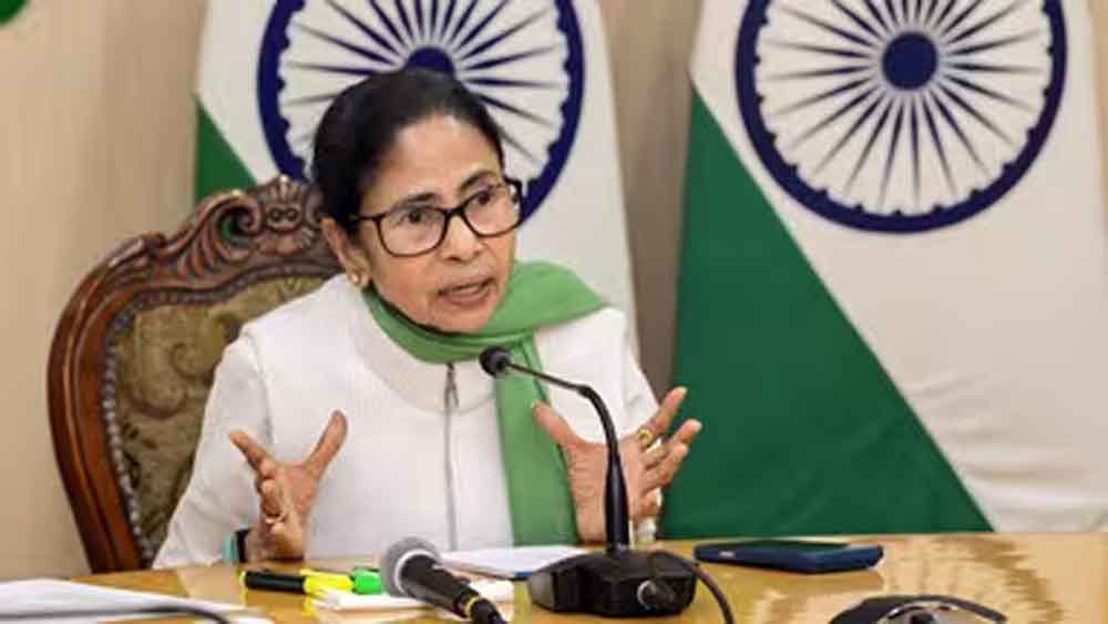 बंगाल में 3 चरणों में होंगे चुनाव, सुरक्षा बलों की दोगुनी तैनाती; EC की पूरी रणनीति तैयार बंगाल में 3 चरणों में होंगे चुनाव, सुरक्षा बलों की दोगुनी तैनाती; EC की पूरी रणनीति तैयार