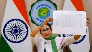 बंगाल में SIR को लेकर बढ़ा तनाव, ममता बनर्जी का दावा—‘रोज 3–4 लोग आत्महत्या को मजबूर’