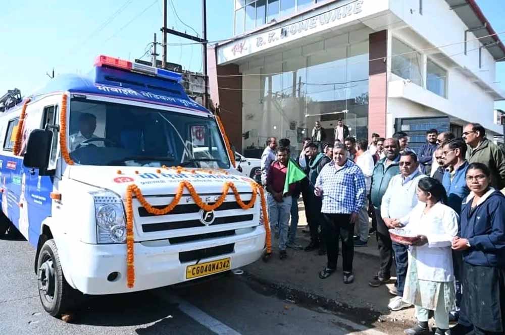 छत्तीसगढ़ में जनसेवा की नई पहल: मंत्री ने शुरू की मोबाइल मेडिकल यूनिट