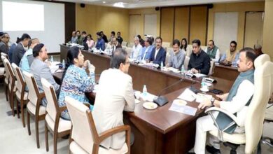 स्कूलों के सभी निर्माण कार्य समय-सीमा में हों पूरे : मंत्री सिंह