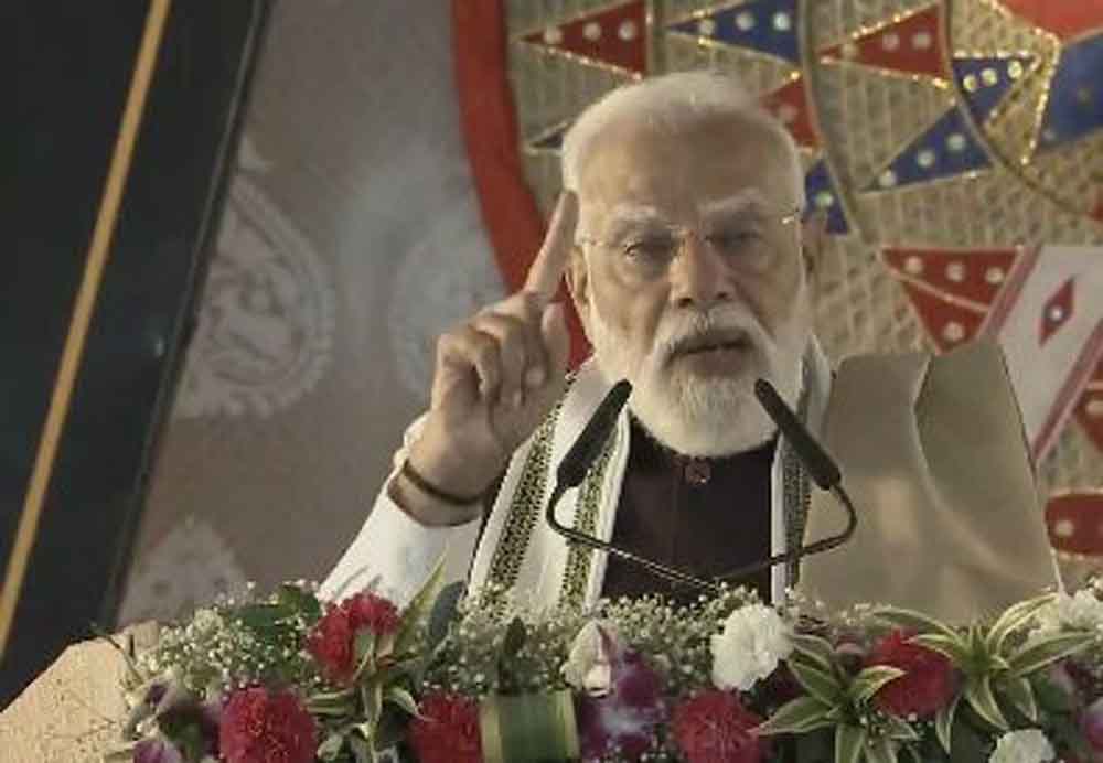 काजीरंगा एलिवेटेड कॉरिडोर का शिलान्यास, पीएम मोदी बोले- ‘विकास भी, विरासत भी’ काजीरंगा एलिवेटेड कॉरिडोर का शिलान्यास, पीएम मोदी बोले- ‘विकास भी, विरासत भी’