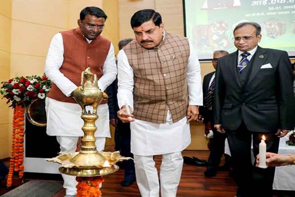 वन्य जीव और मनुष्य के बीच सह अस्तित्व की भावना विकसित करने में वनकर्मियों की भूमिका सराहनीय : मुख्यमंत्री डॉ. यादव