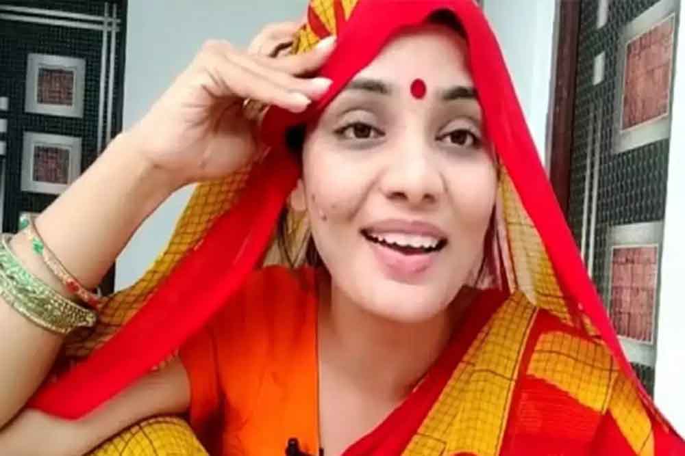 विवादित पोस्ट मामला: नेहा सिंह राठौर को सुप्रीम कोर्ट से अंतरिम राहत विवादित पोस्ट मामला: नेहा सिंह राठौर को सुप्रीम कोर्ट से अंतरिम राहत