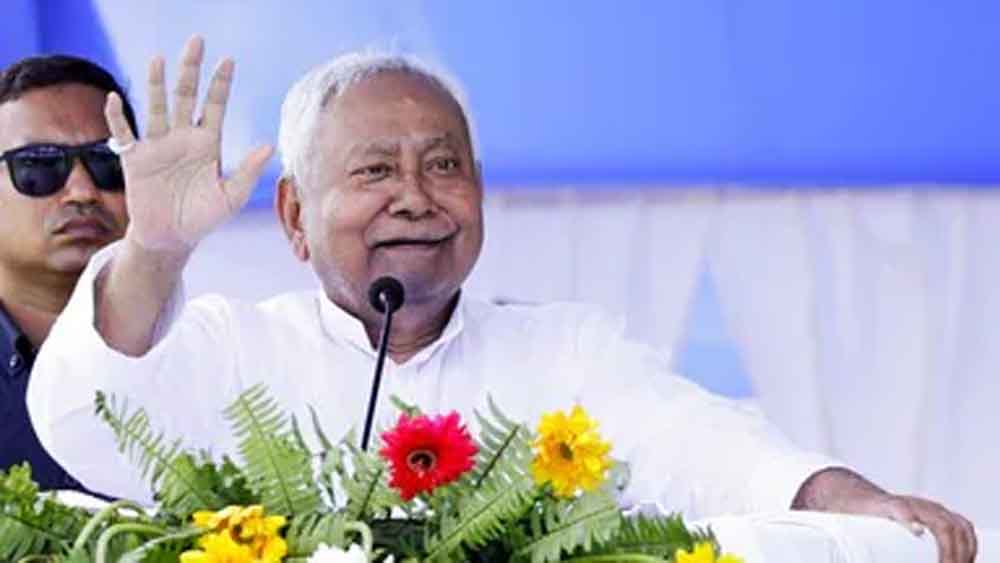 घर बैठे होगी जमीन की रजिस्ट्री, नई व्यवस्था लागू, बुजुर्गों को नीतीश सरकार की बड़ी राहत घर बैठे होगी जमीन की रजिस्ट्री, नई व्यवस्था लागू, बुजुर्गों को नीतीश सरकार की बड़ी राहत