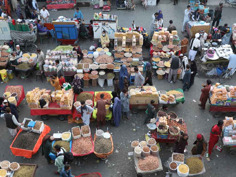 भारत की चोट से तिलमिलाया पाकिस्तान, अफगान बाजार में बंद हुईं पड़ोसी की दवाएं भारत की चोट से तिलमिलाया पाकिस्तान, अफगान बाजार में बंद हुईं पड़ोसी की दवाएं
