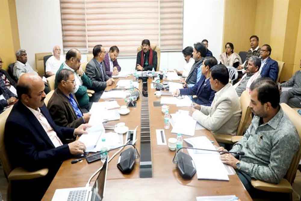 जिला स्तर पर समितियों का गठन कर, करें सक्रिय : राज्य मंत्री पटेल