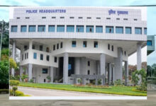 डीजीपी ने भारतीय पुलिस सेवा के पदोन्नत अधिकारियों को लगाई रैंक